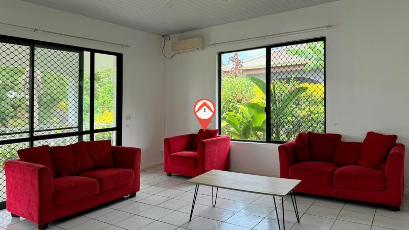 Lagoon-front Family Rental