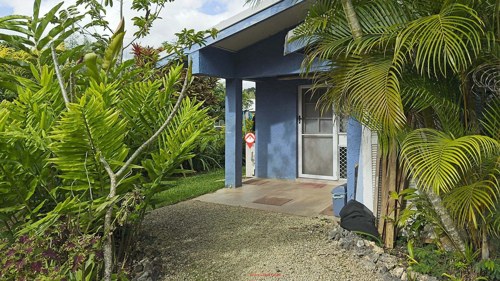Lagoonside Cottage