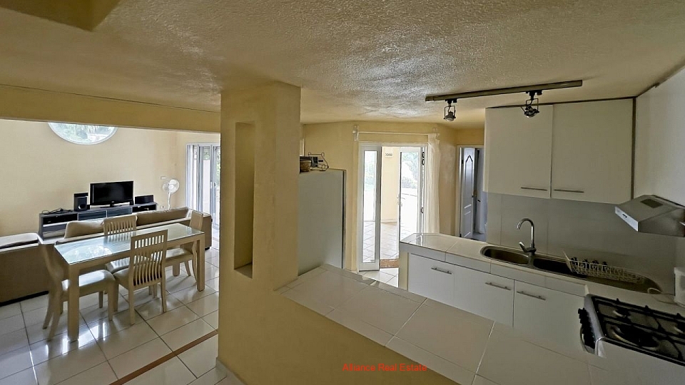 Designer Lagoonview House