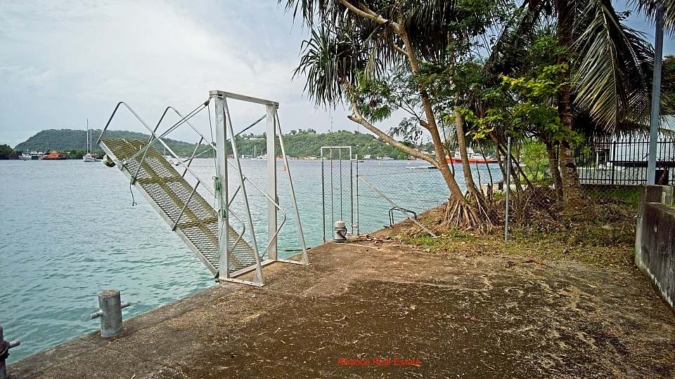 Harbourfront Hideaway Privacy